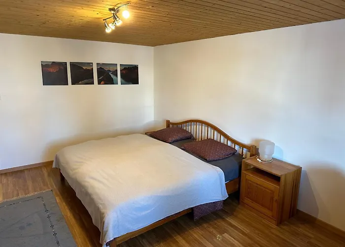 Charmante 3,5 Zimmer Wohnung In Bauernhaus